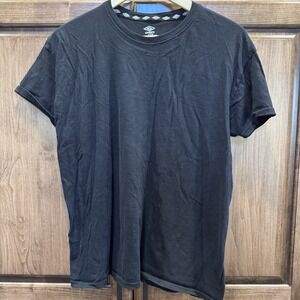 Umbro Black T-Shirt Men's Size L Cotton Logo Tee Soccer Athletic Streetwear